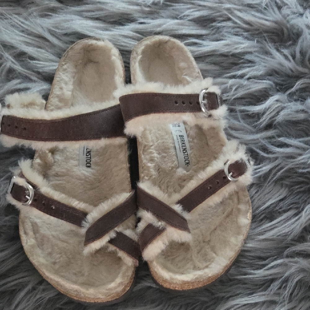 Birkenstock Womens Tan Furry Slippers